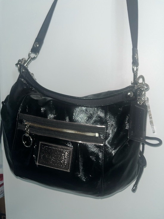 Coach Handbags - Coach Poppy’s shoulder bag